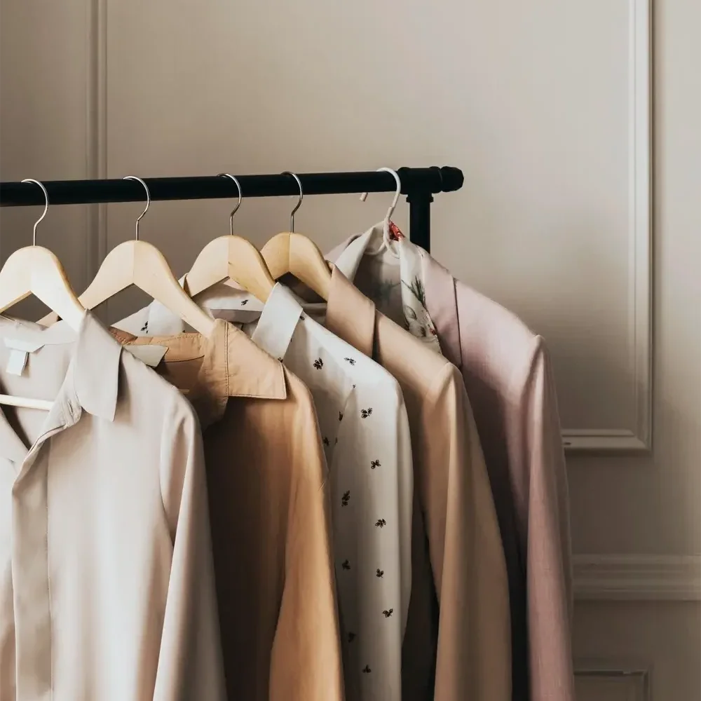 rack-of-clothes-in-a-boutique